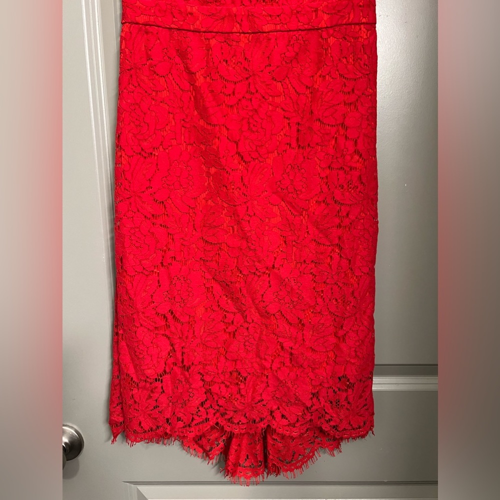 DVF Alma Lace Cutout Dress in Scandal - Size 0 - Picture 8 of 13